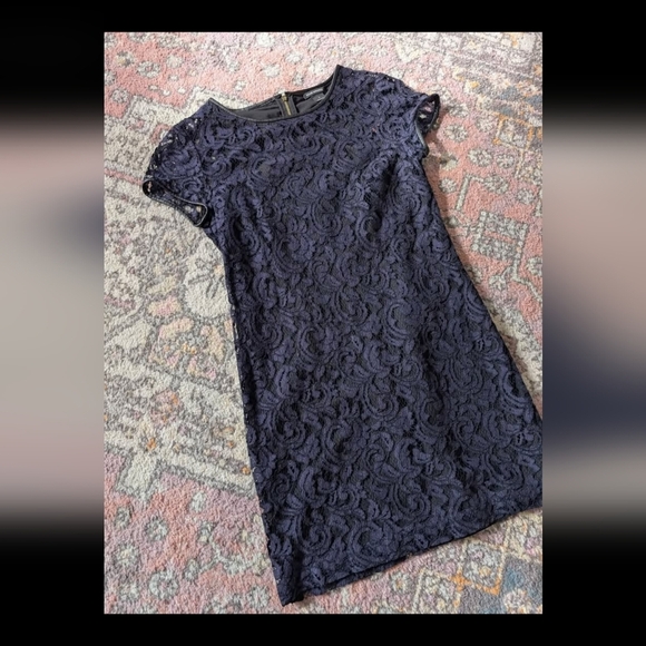 Club Monaco Navy Blue Lace Lined  Sheath Dress Leather Detail Gold Zip Size 6 - Picture 4 of 7